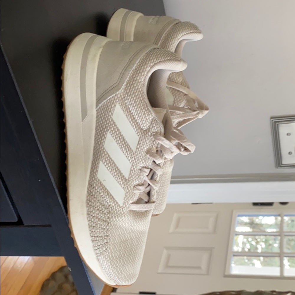 Women’s Adidas sneakers